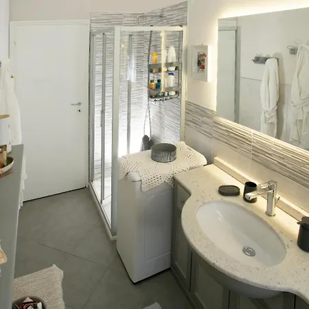 Casa Lux Ampio Monolocale 公寓