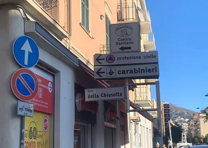 Casa Lux Ampio Monolocale * Alassio